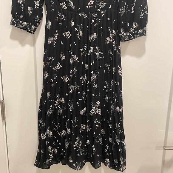 H&M dress - Picture 3 of 5